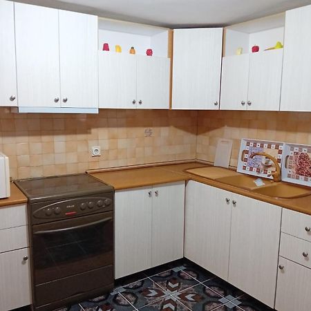 Gogo'S Sea Side Apartment Саранда Экстерьер фото