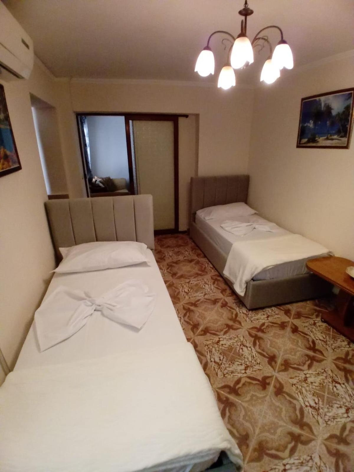 Gogo'S Sea Side Apartment Саранда Экстерьер фото