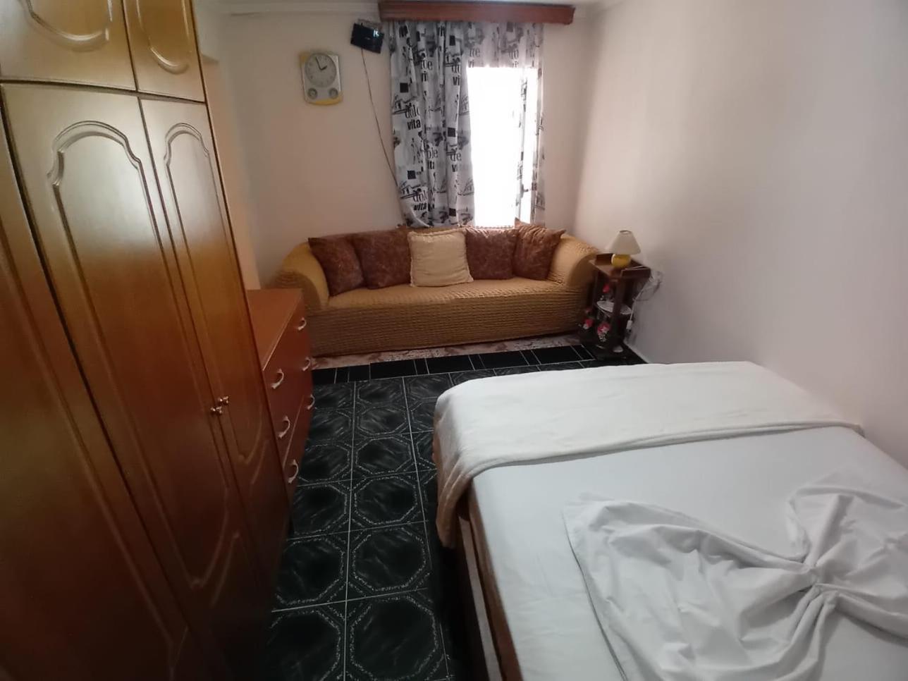 Gogo'S Sea Side Apartment Саранда Экстерьер фото